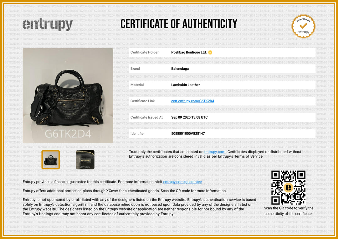 New City Classic Medium Leather Bag