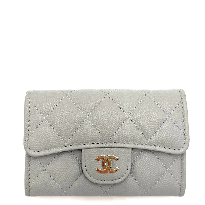 Flap Caviar Quilted Card Holder
