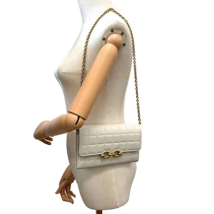 Le Maillon Chocolate Bar Wallet on Chain In Ivory Leather