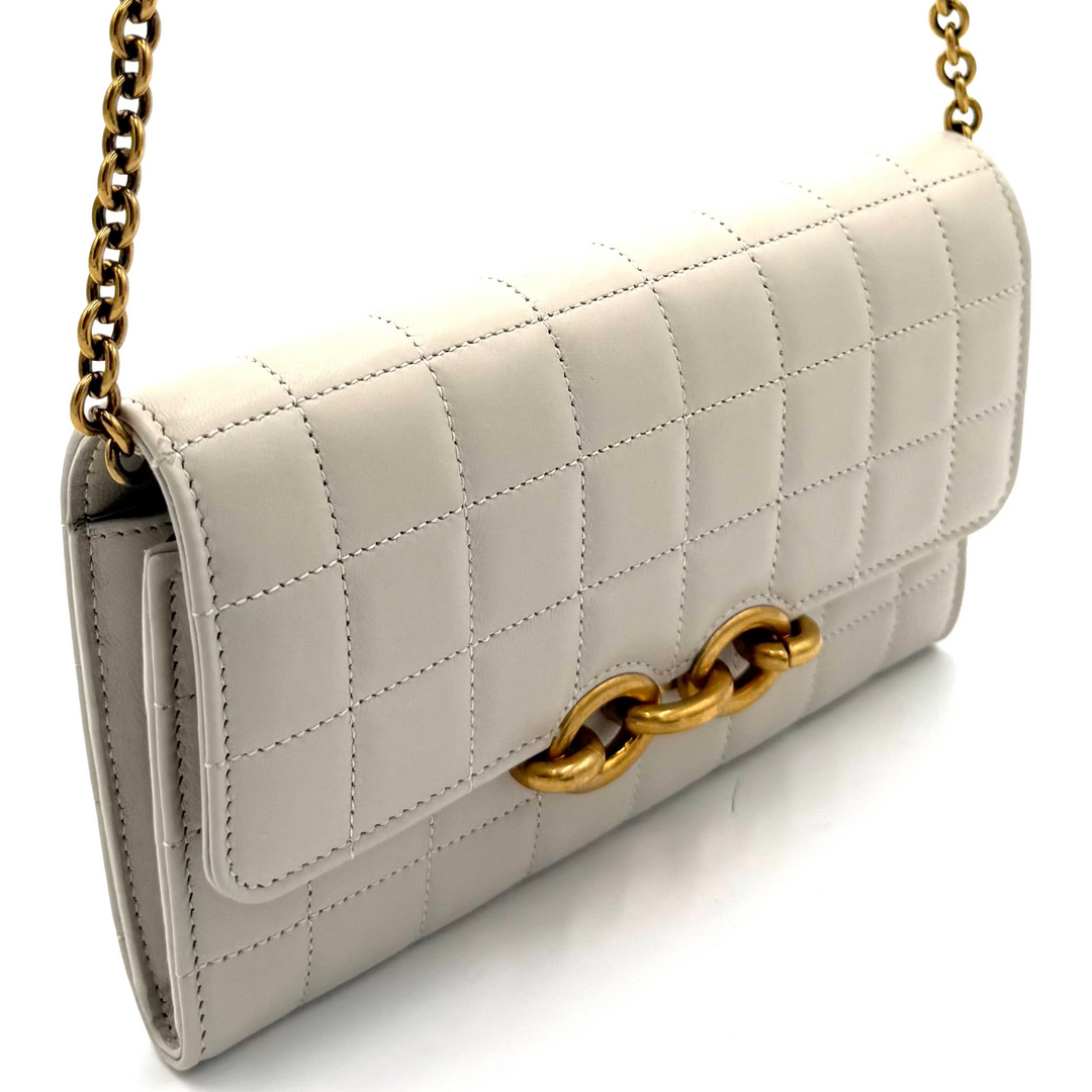 Le Maillon Chocolate Bar Wallet on Chain In Ivory Leather