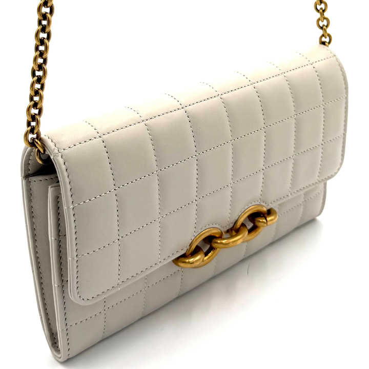 Le Maillon Chocolate Bar Wallet on Chain In Ivory Leather
