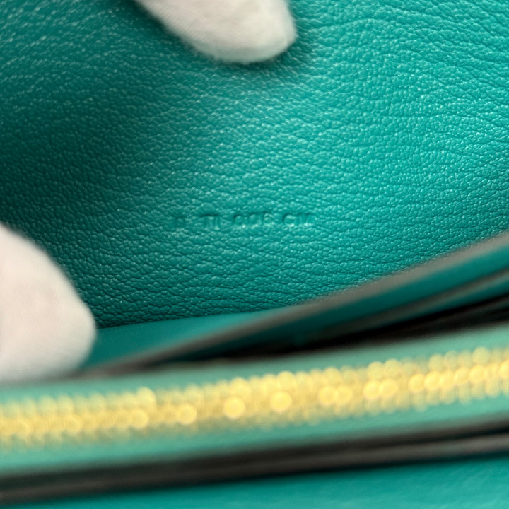 Kelly Epsom Wallet in Vert Jade