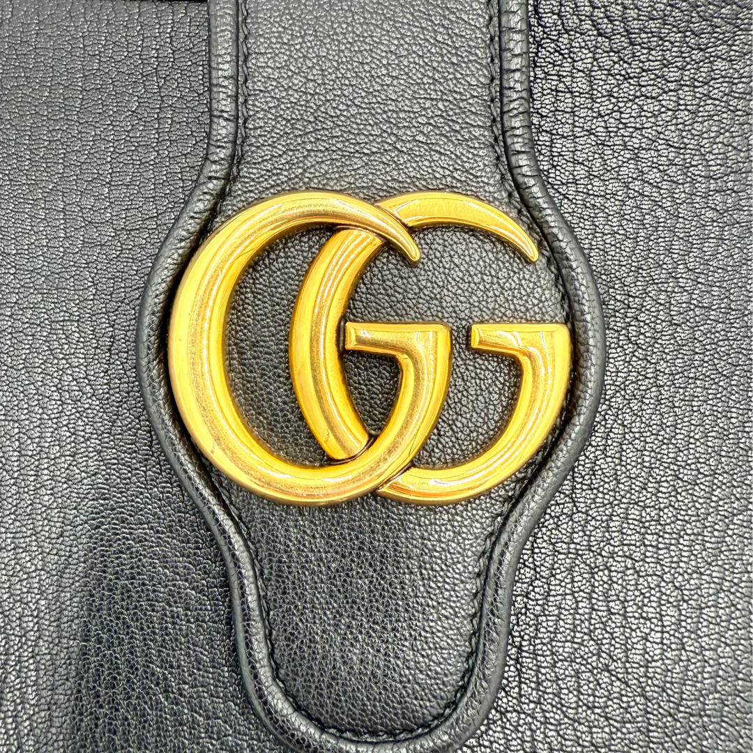 Aphrodite Medium Leather Shoulder Bag