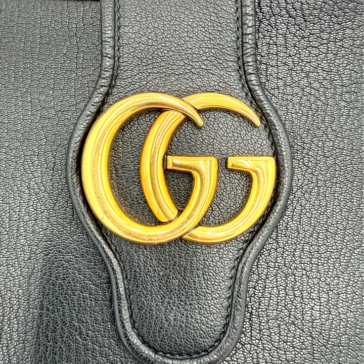 Aphrodite Medium Leather Shoulder Bag