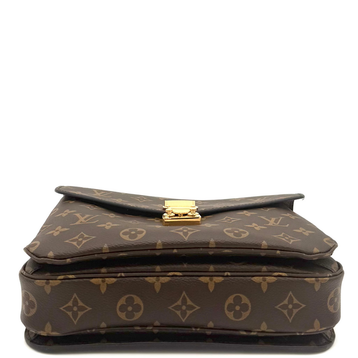 Pochette Métis Monogram Canvas Shoulder Bag