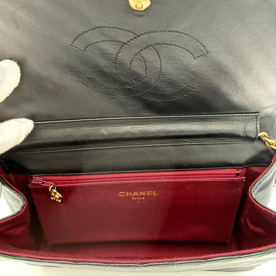 Diagonal Quilted Vintage Flap Shoulder Bag