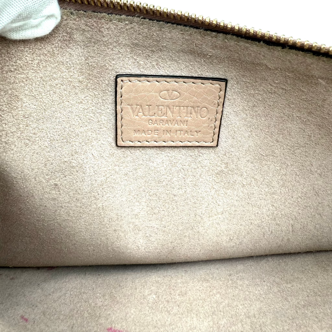 Rockstud Large Leather Clutch Bag