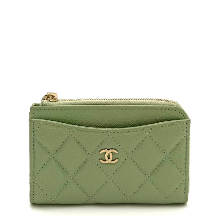 Classic Zipped Quilted Caviar Card Holder