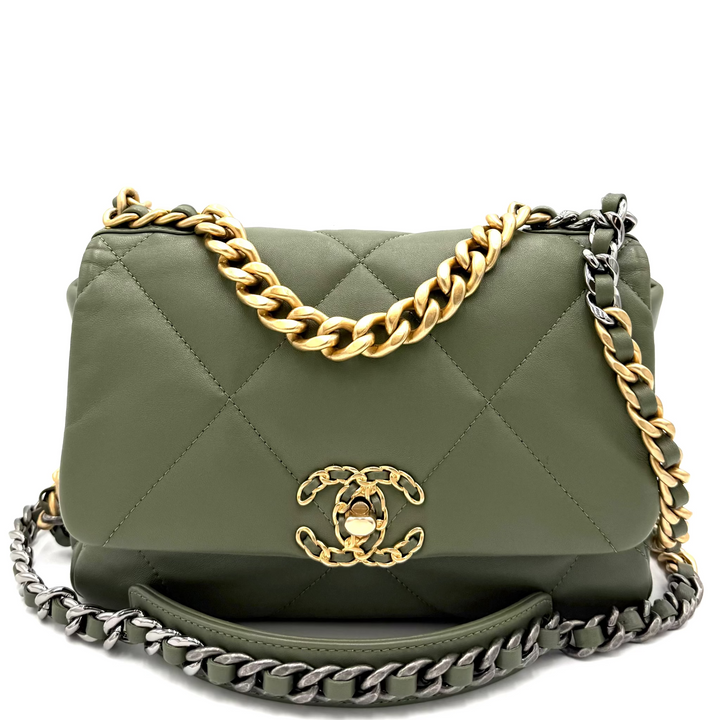 19 Medium Lambskin Leather Handbag