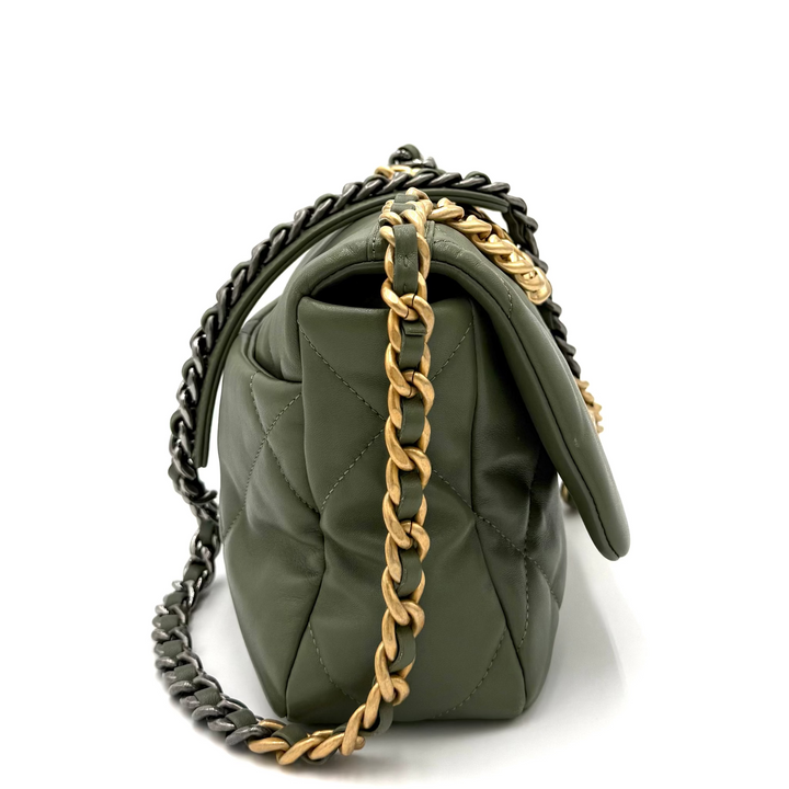 19 Medium Lambskin Leather Handbag