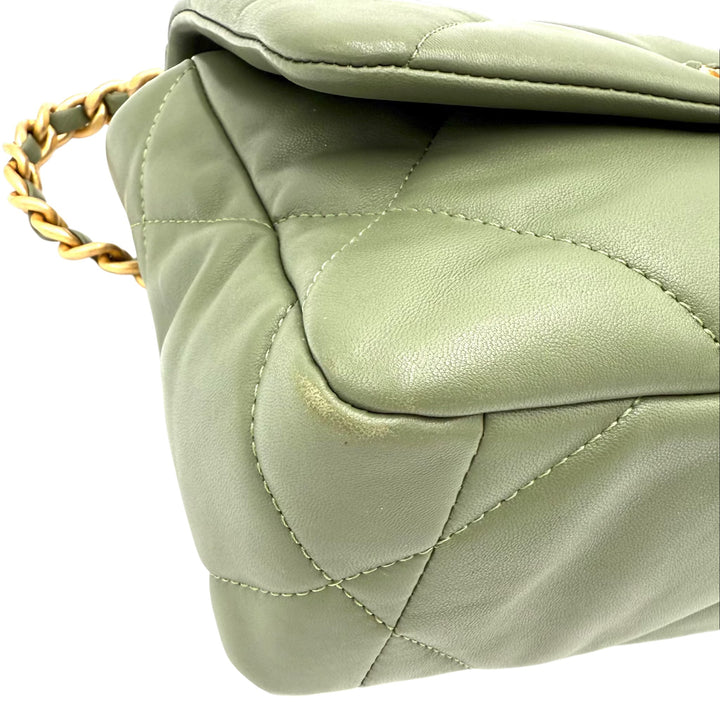 19 Medium Lambskin Leather Handbag