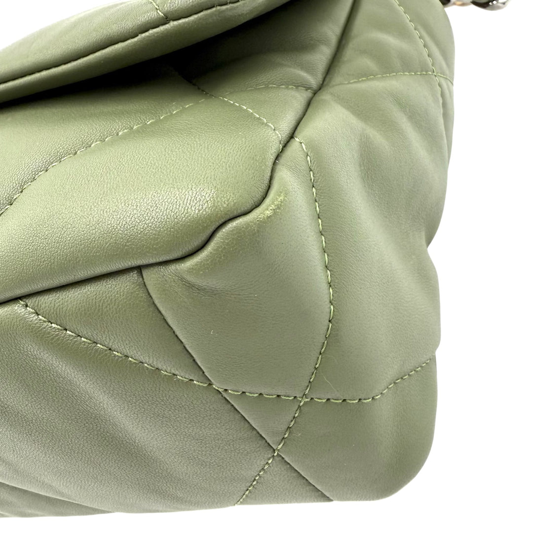 19 Medium Lambskin Leather Handbag