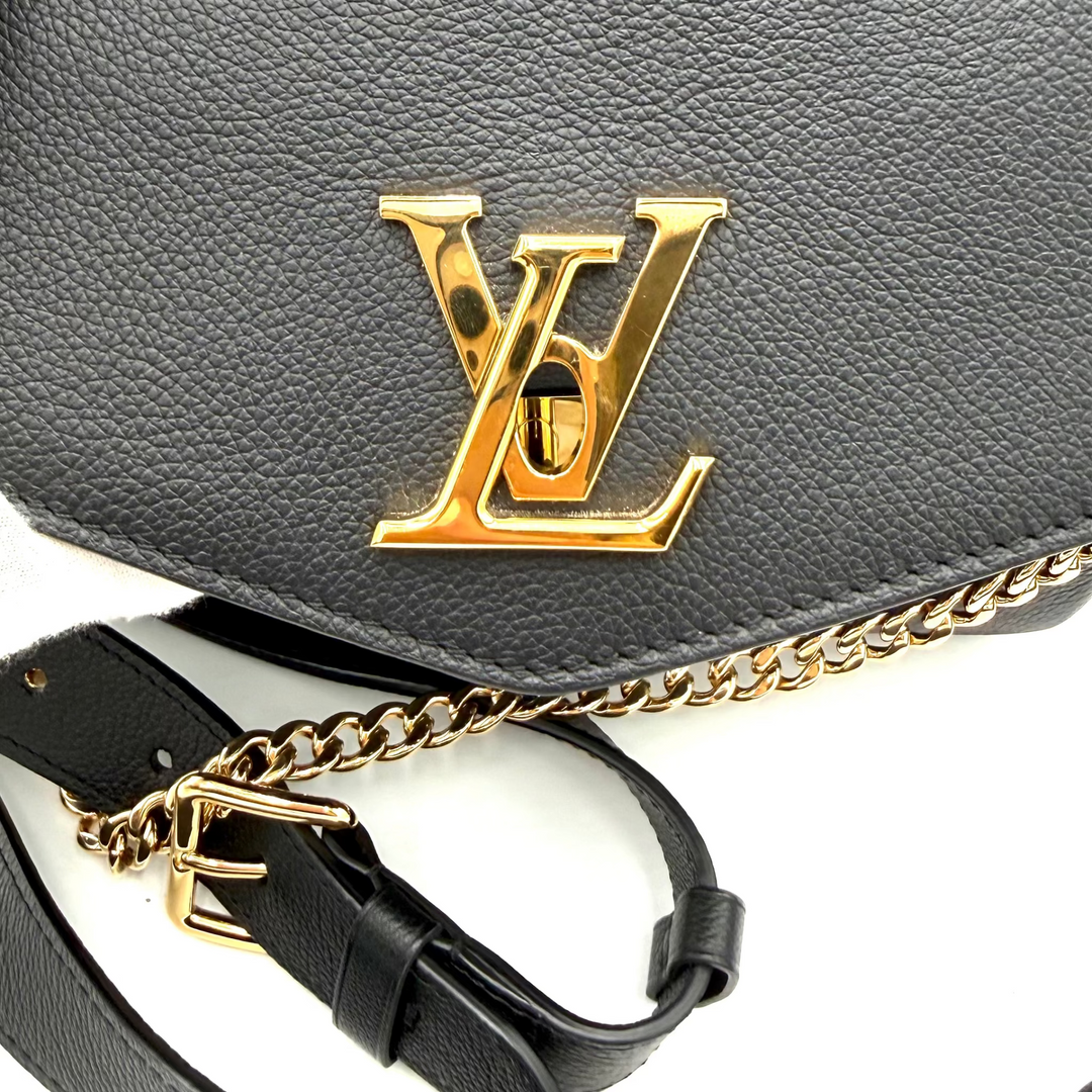 Black Taurillon Leather Oxford Lockme Crossbody Bag