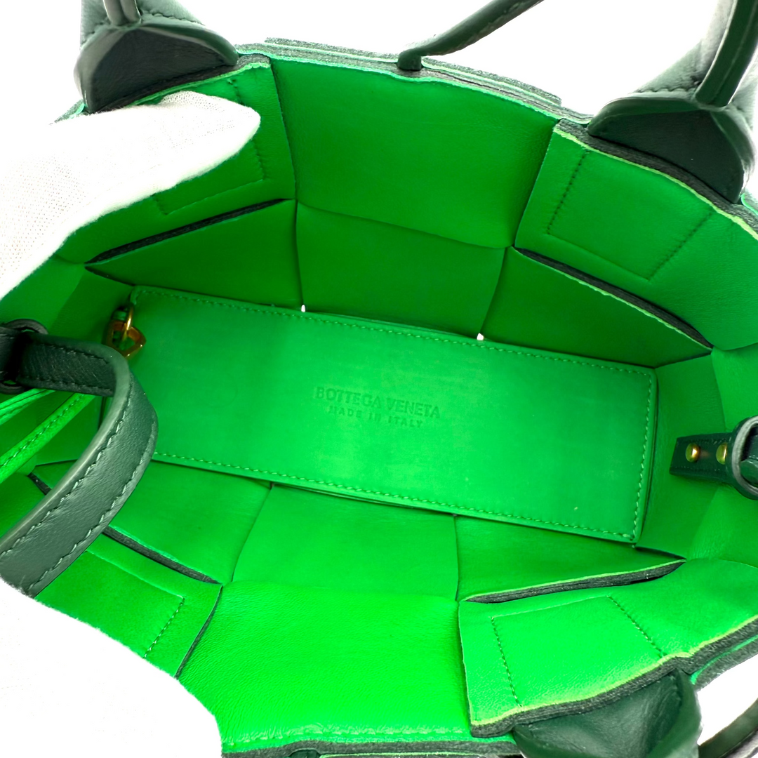 Intrecciato Candy Arco Tote Bag in Mermaid Green and Grass