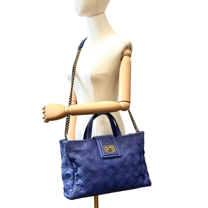 Retro Girl Shoping Tote