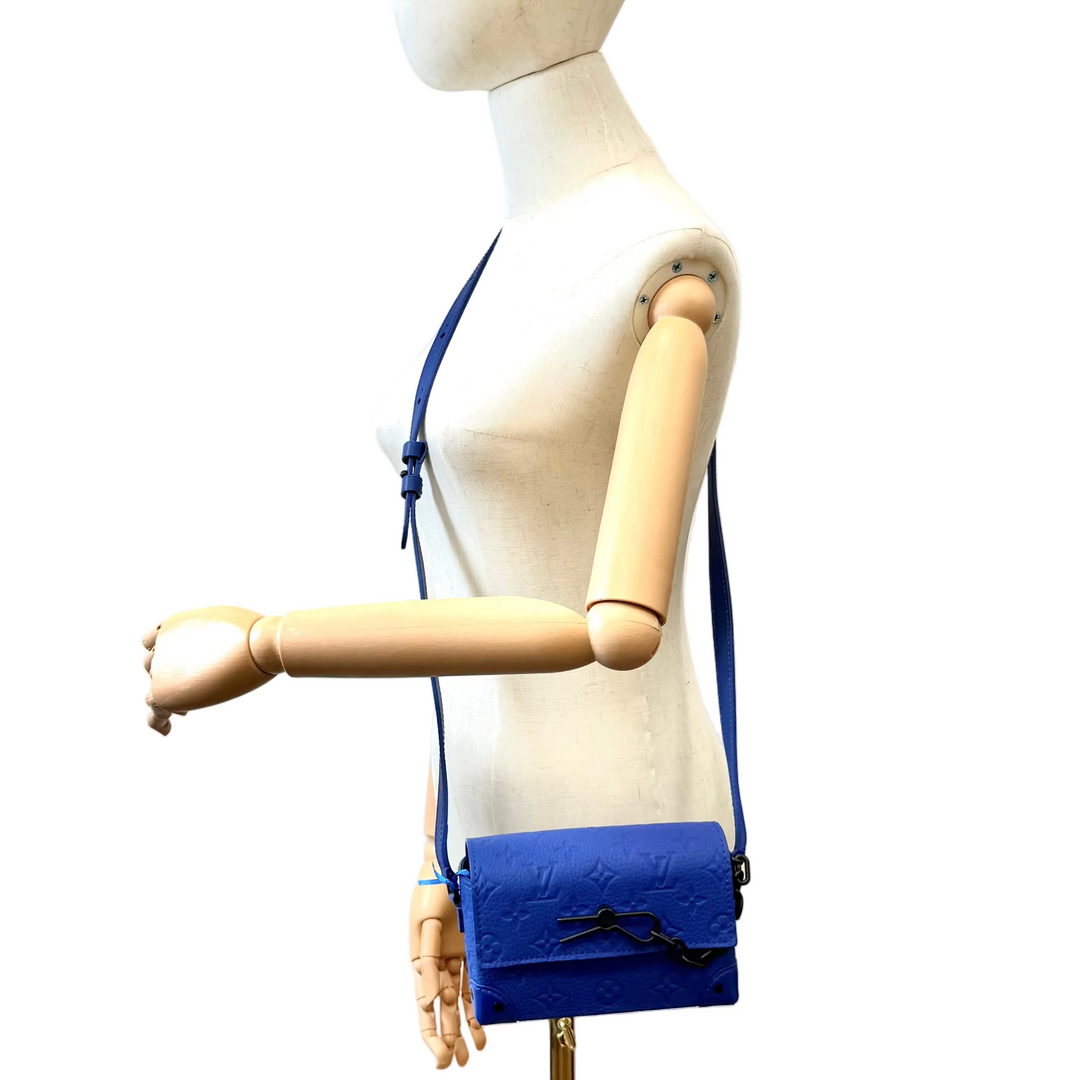 Steamer Wearable Wallet in Empreinte Blue Leather