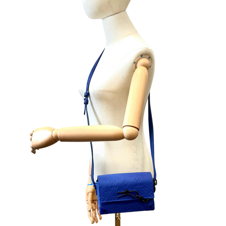 Steamer Wearable Wallet in Empreinte Blue Leather