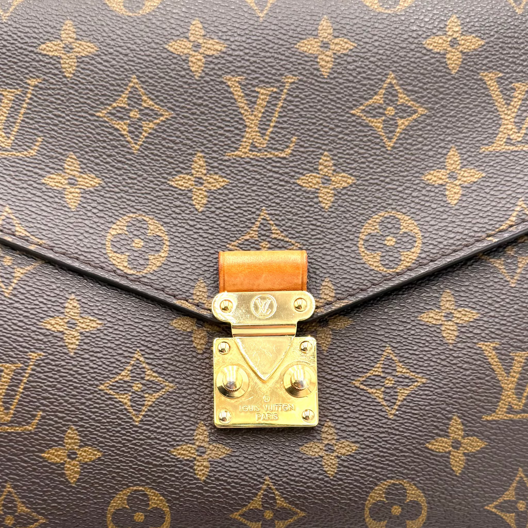 Pochette Métis Monogram Canvas Shoulder Bag