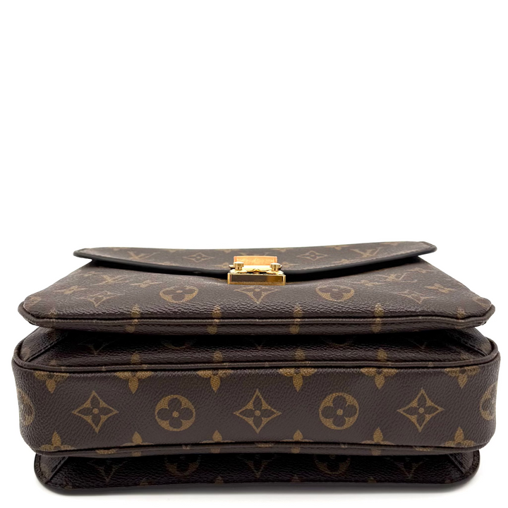 Pochette Métis Monogram Canvas Shoulder Bag