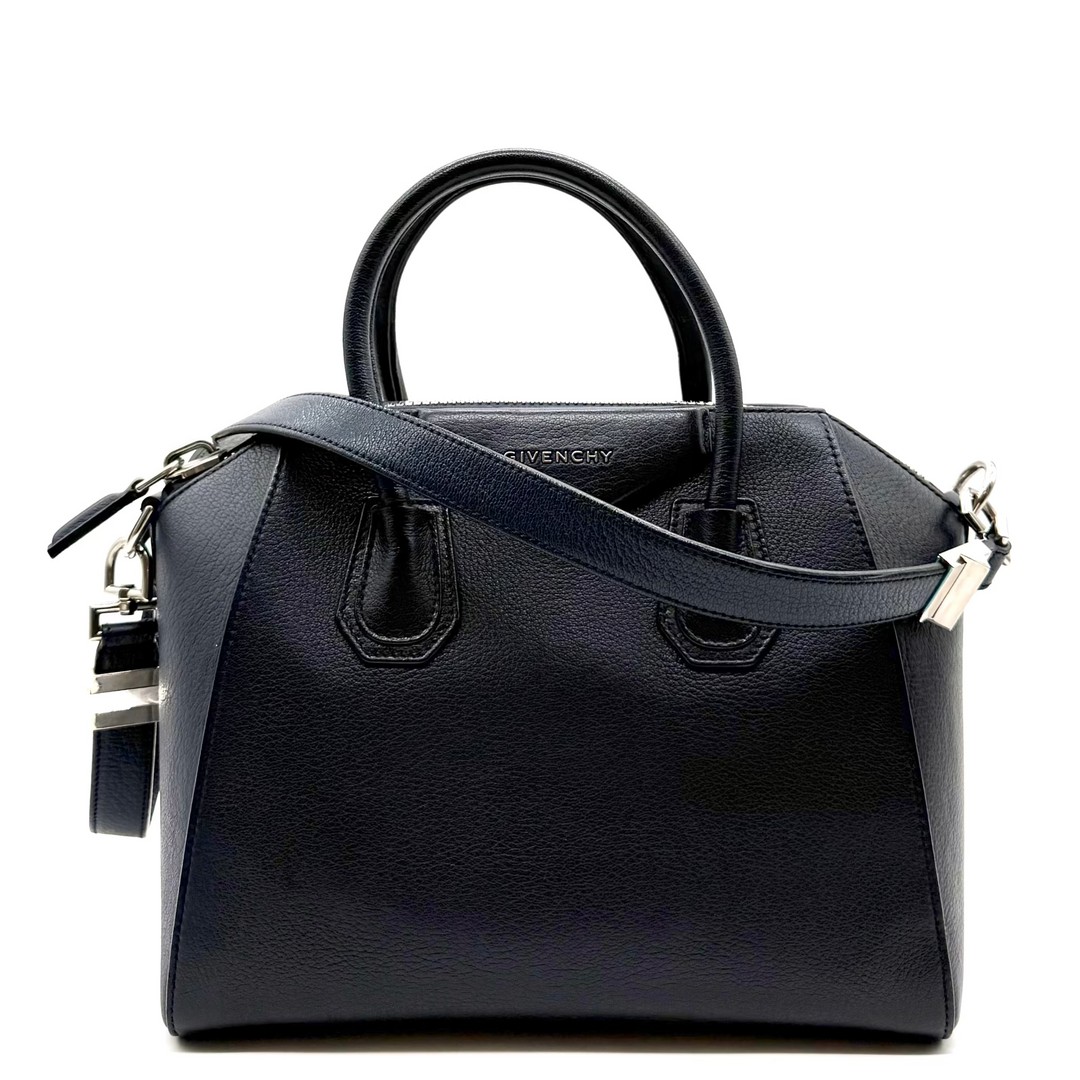 Antigona Medium Calfskin Leather Bag