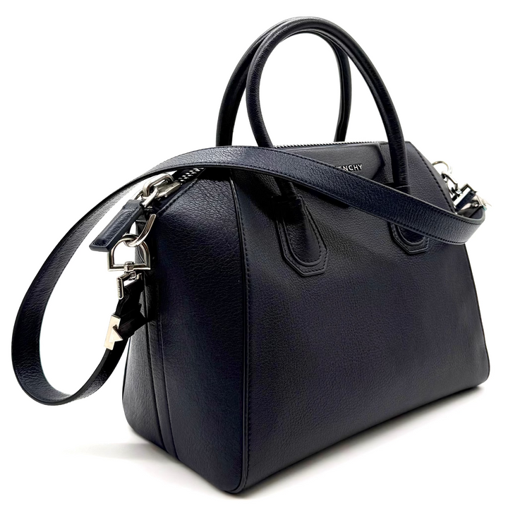 Antigona Medium Calfskin Leather Bag