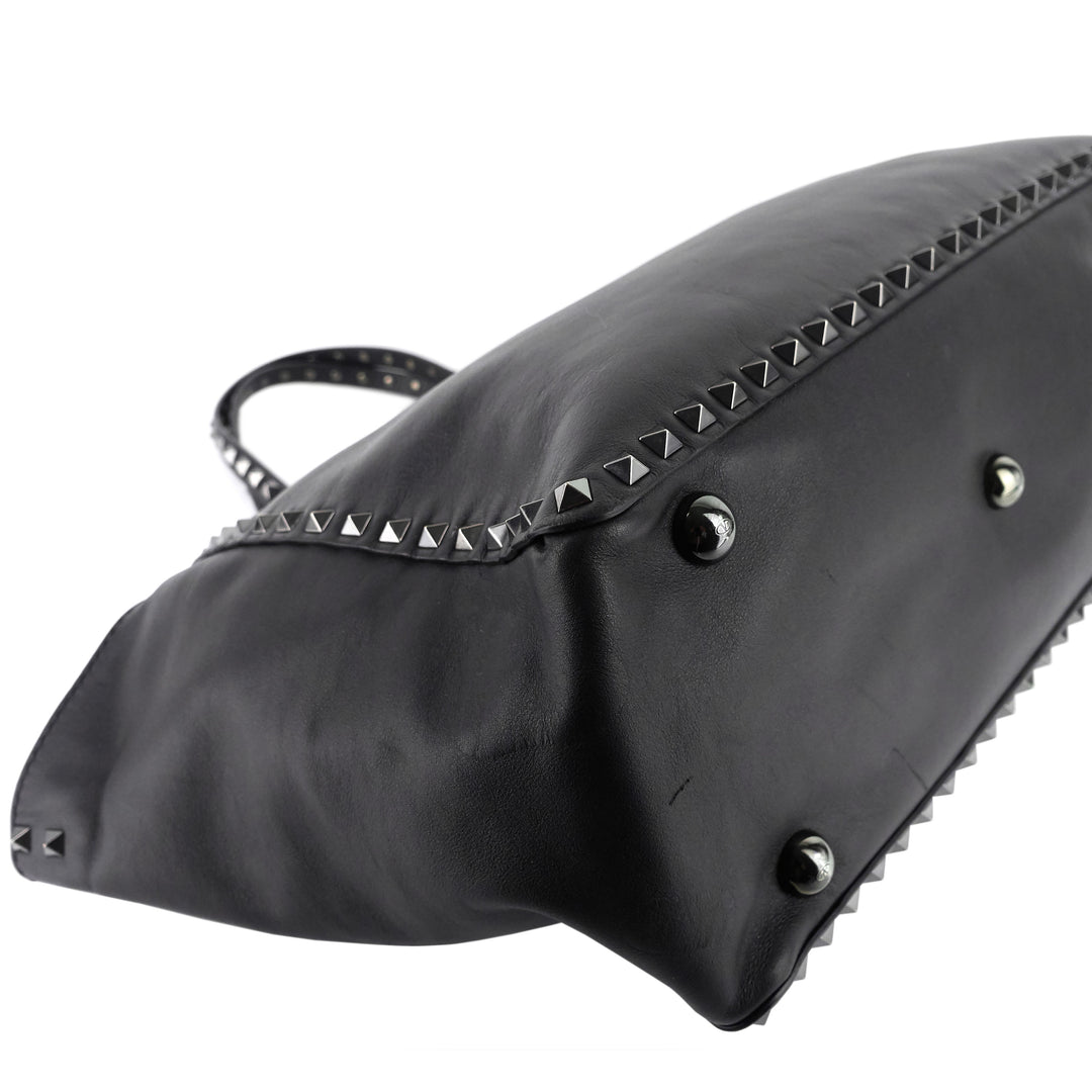 Rockstud Medium Calfskin Leather Bag