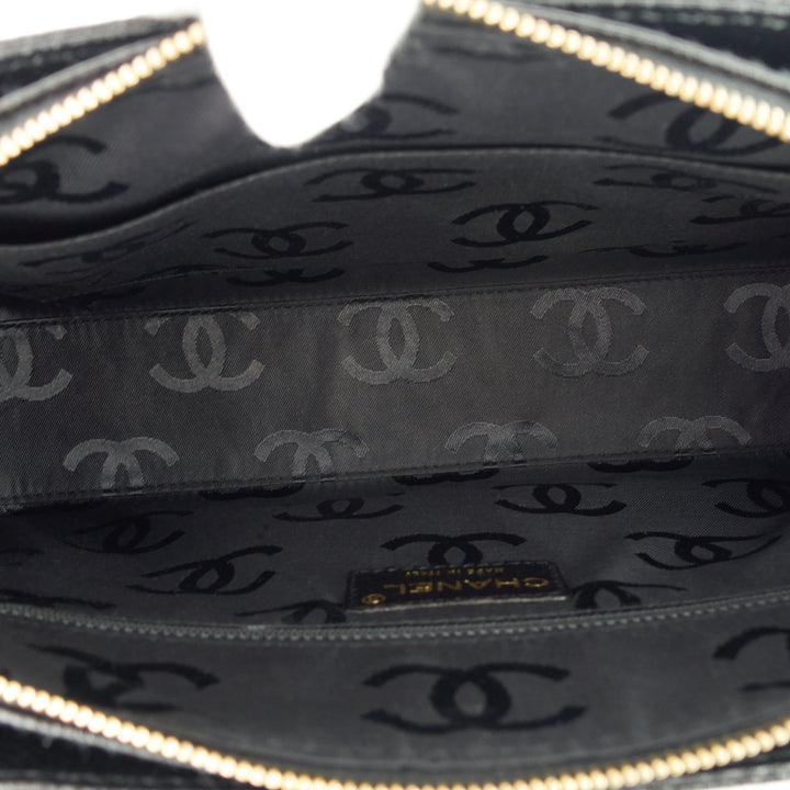 Chocolate Bar Caviar Leather Shoulder Bag
