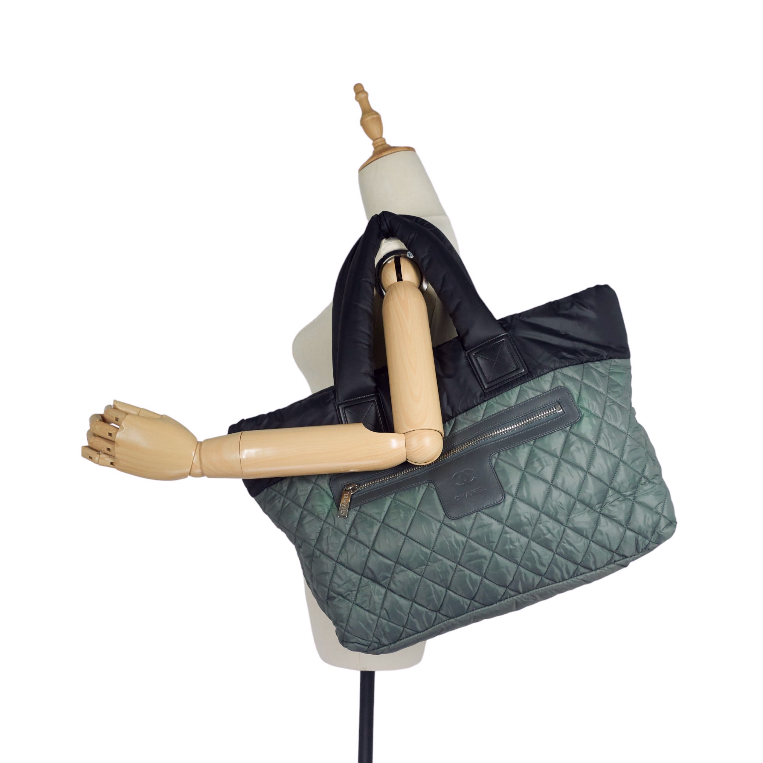 Chanel Coco Cocoon Bicolour Nylon Tote Bag – Poshbag Boutique