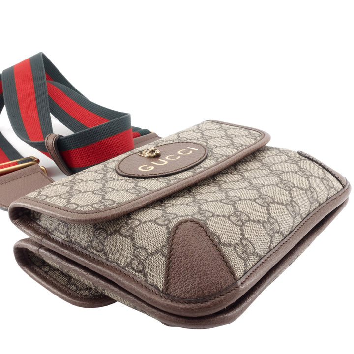 Neo Small Vintage GG Supreme Canvas Messenger Bag