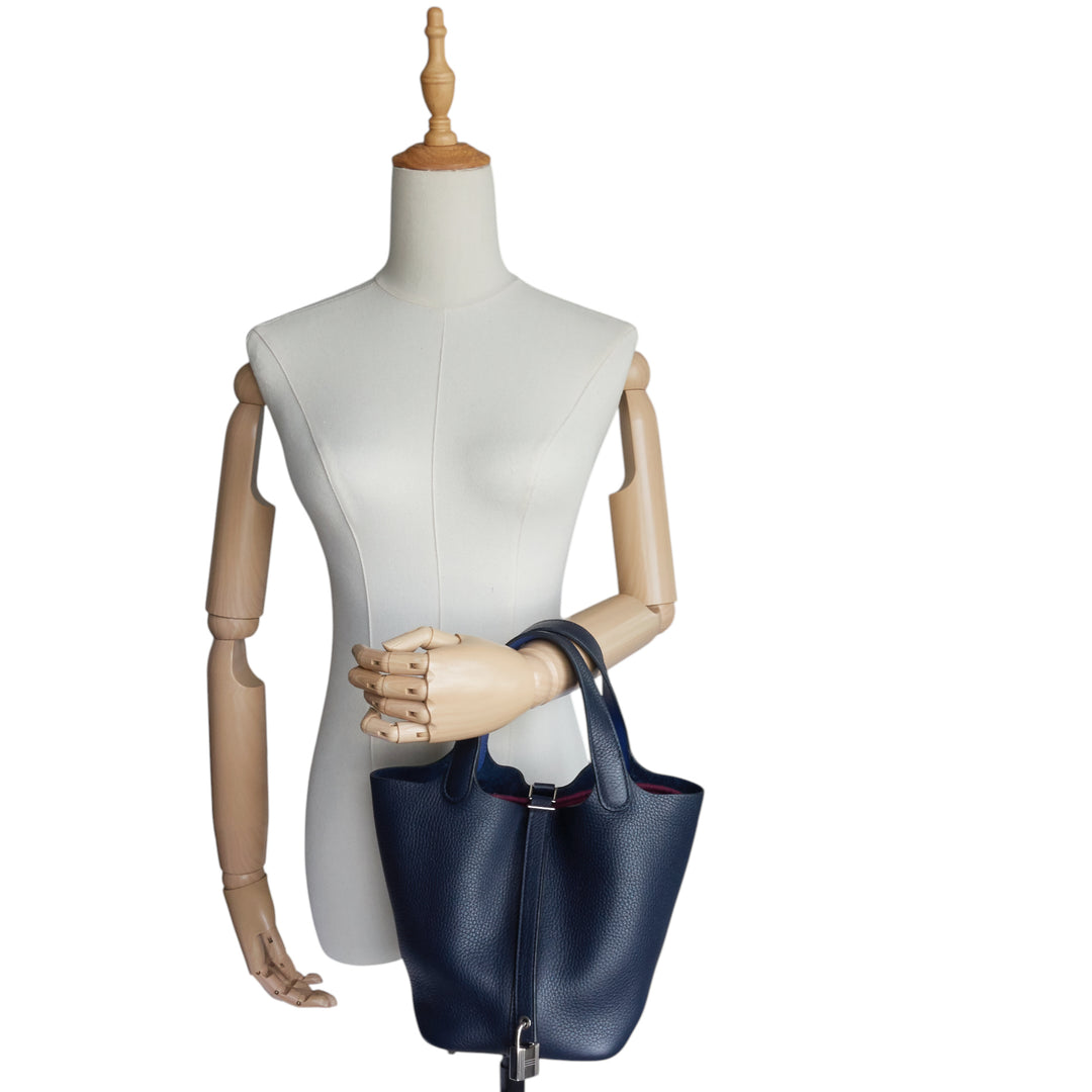 Picotin Lock 18 Taurillon Clemence Leather Bag