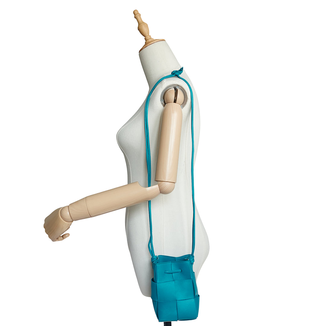 Cassette Mini Nappa Intrecciato Maxi Leather Bucket Bag