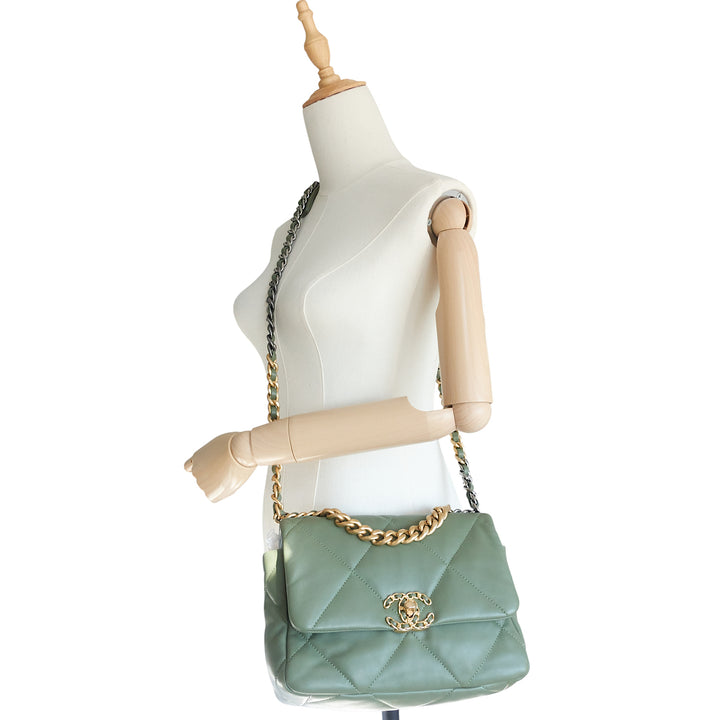 19 Medium Lambskin Leather Handbag