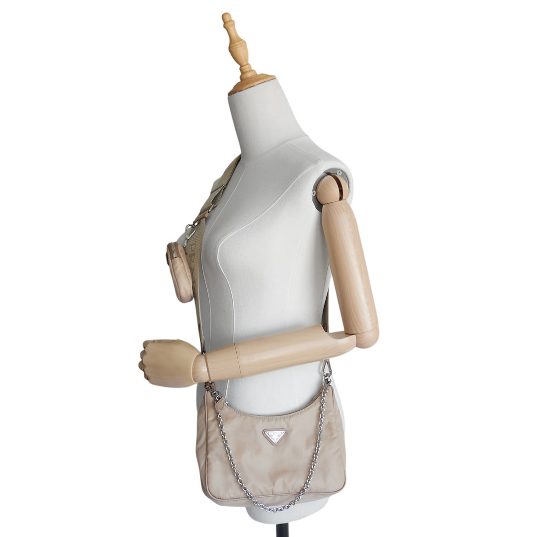 Re-Edition 2000 Nylon Shoulder Bag