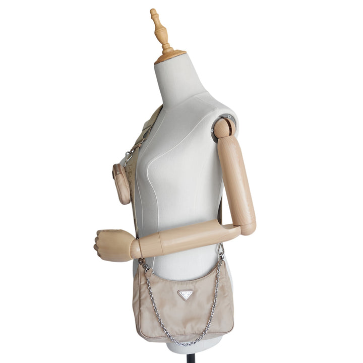 Re-Edition 2000 Nylon Shoulder Bag