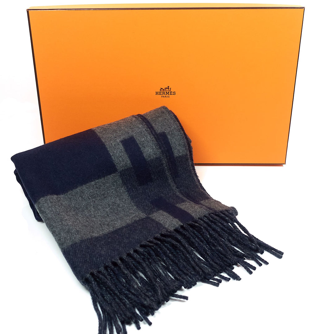 H Passant Cashmere Scarf
