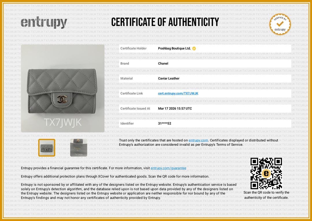 Flap Caviar Quilted Card Holder