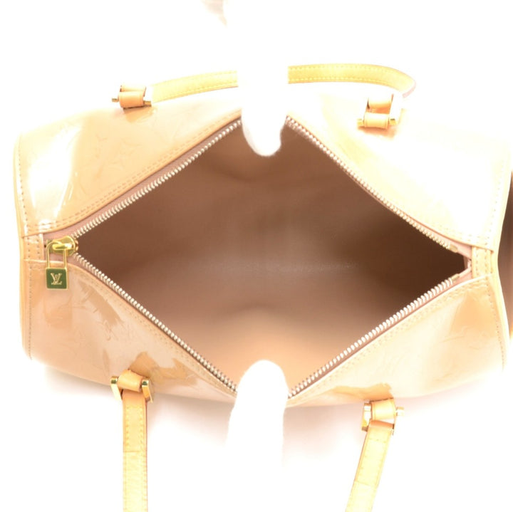 bedford noisette vernis patent leather handbag