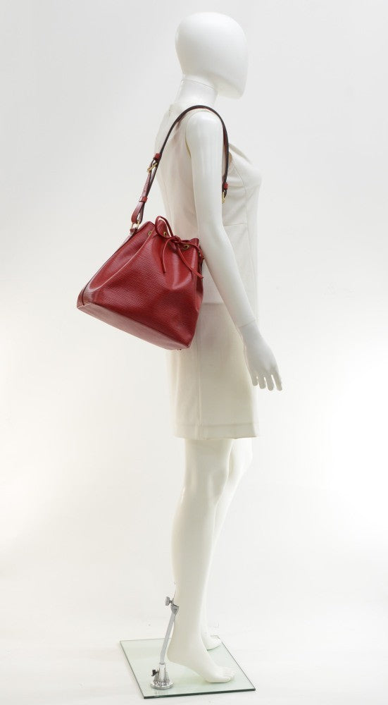 petit noe red epi leather bag