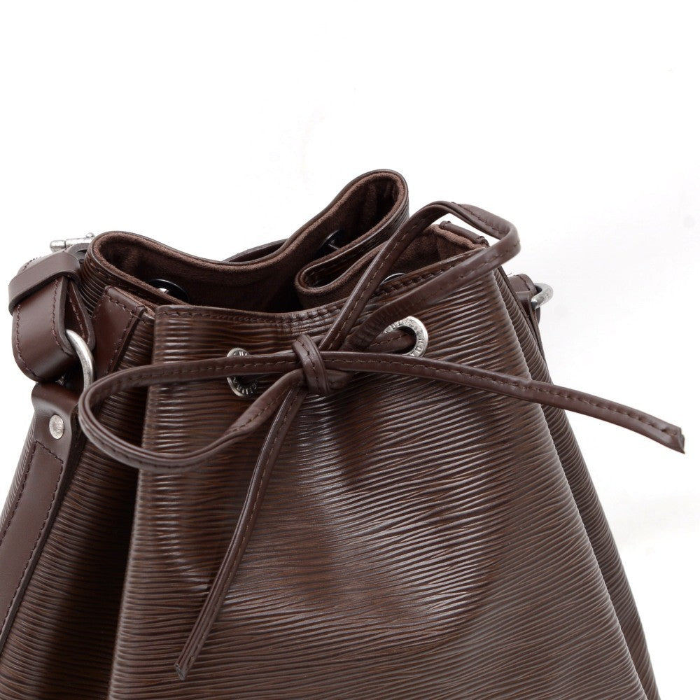 petit noe chocolate brown epi leather bag