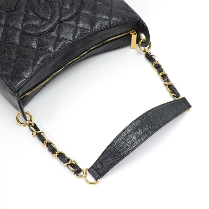 quilted caviar leather cc logo shoulder bag