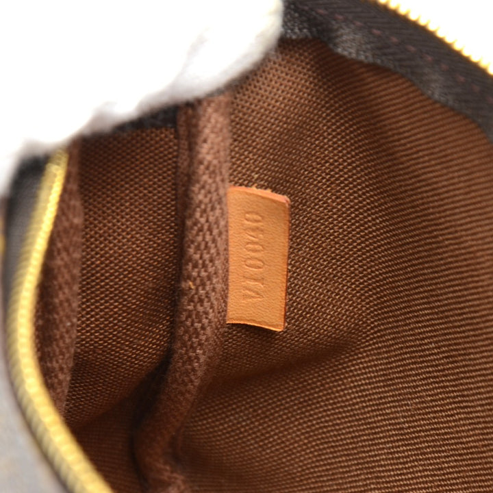 pochette accessoires monogram canvas handbag