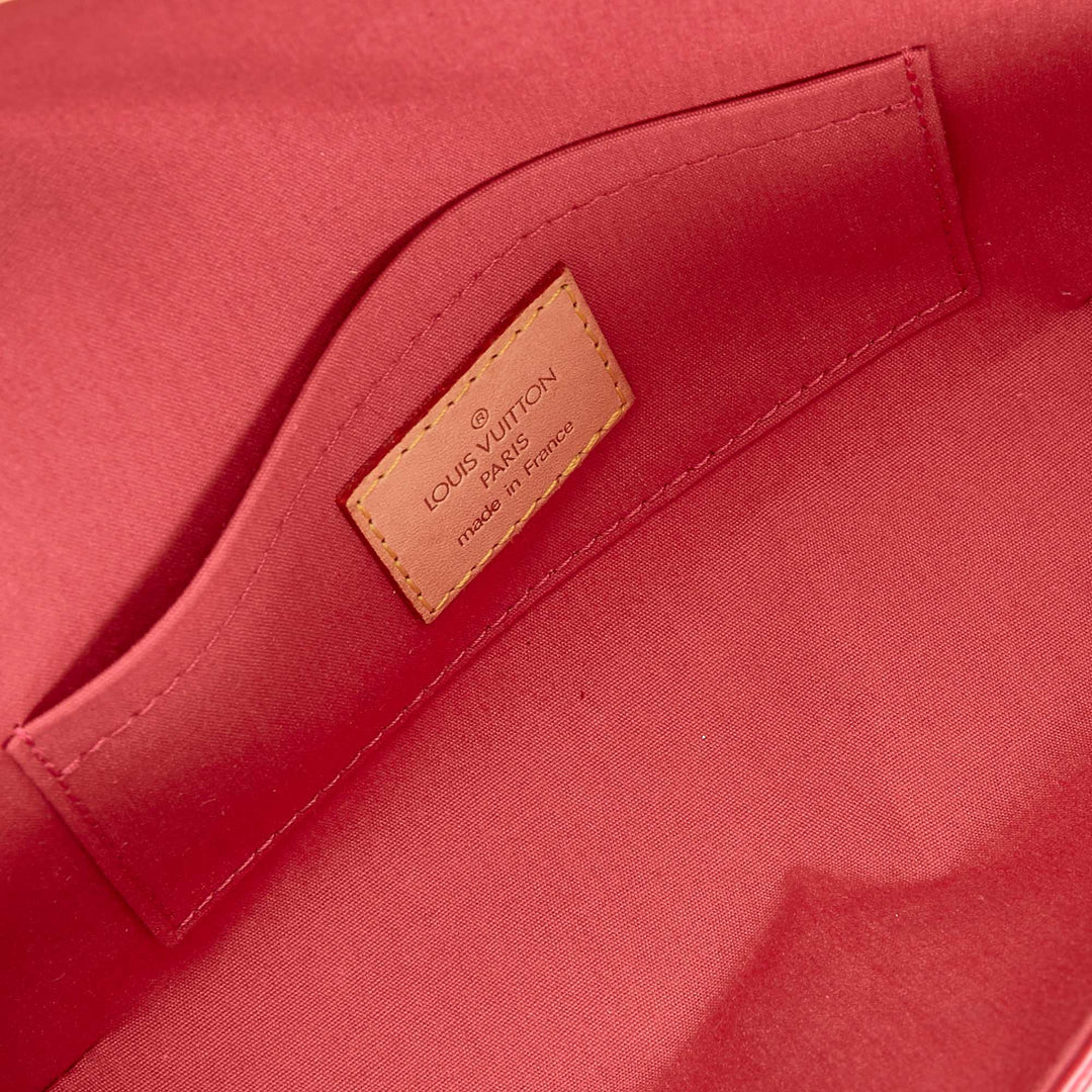 Louis Vuitton Malibu Street Handbag Monogram Vernis at 1stDibs