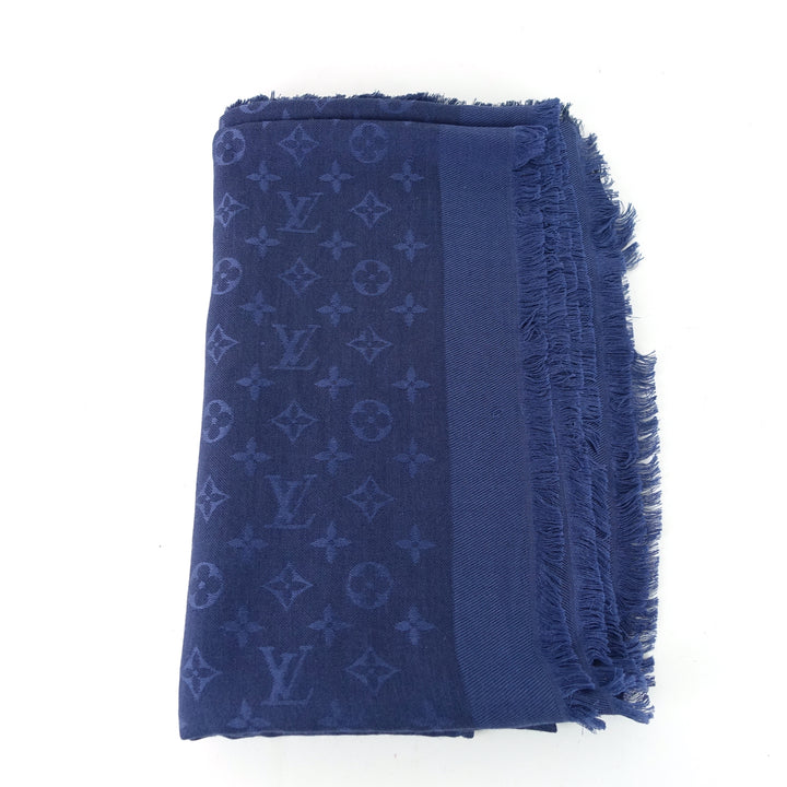 wool and silk blue nuit shawl