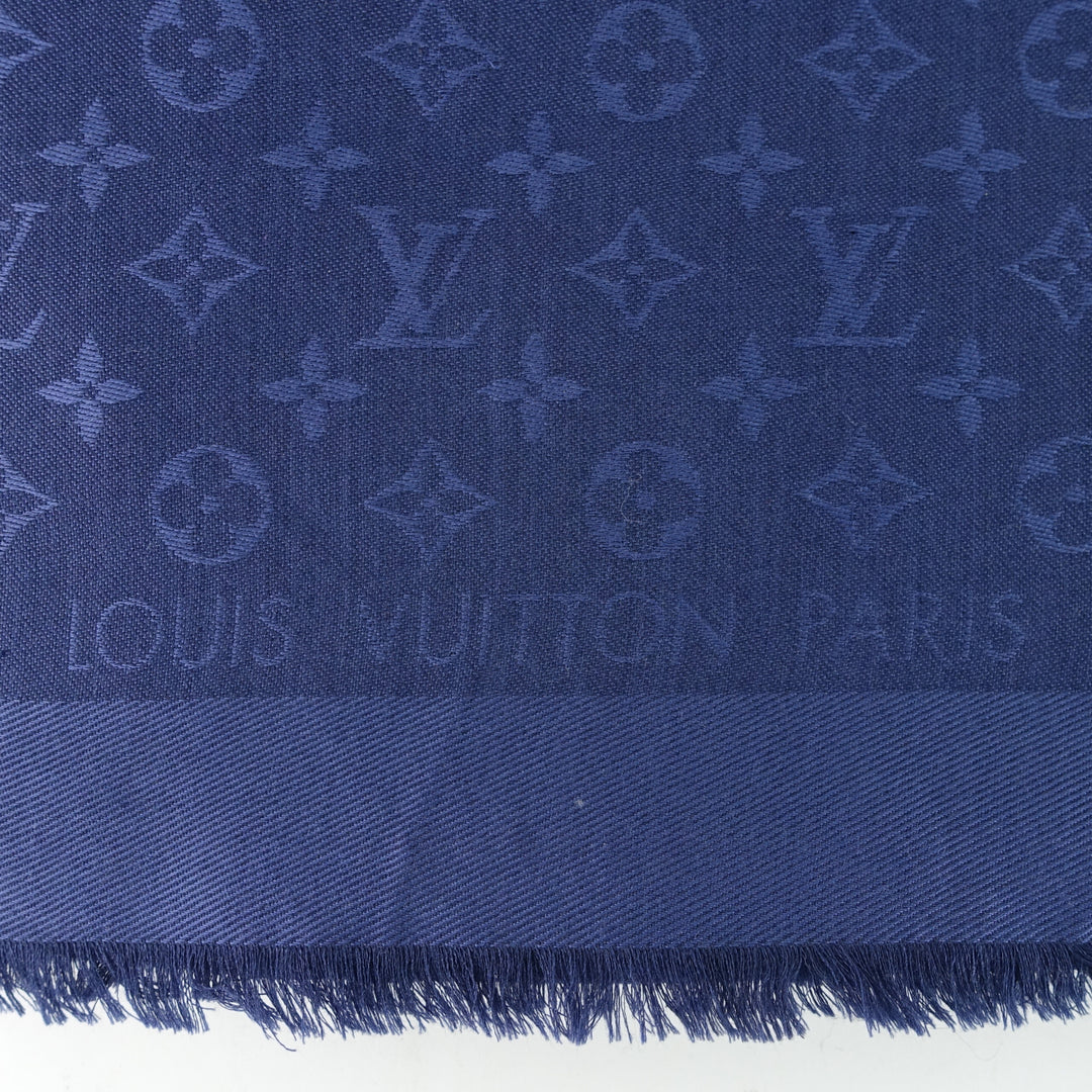 wool and silk blue nuit shawl