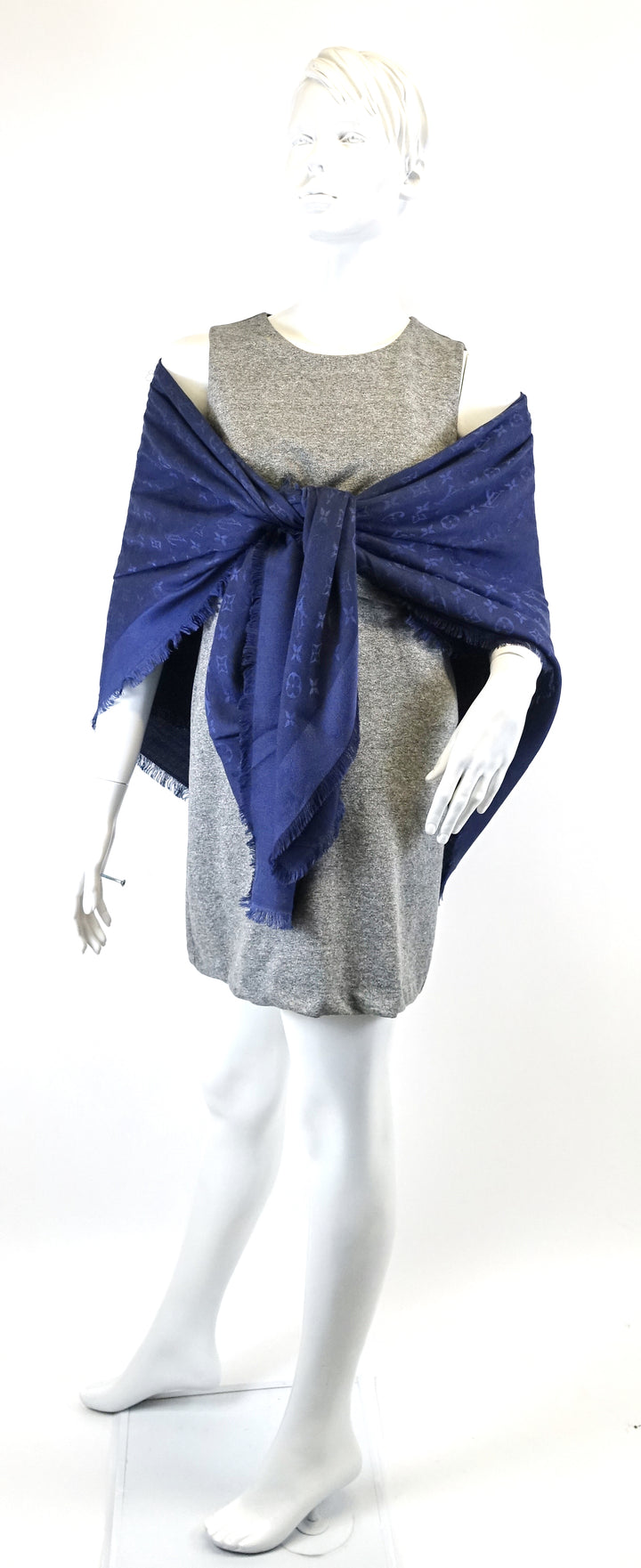 wool and silk blue nuit shawl