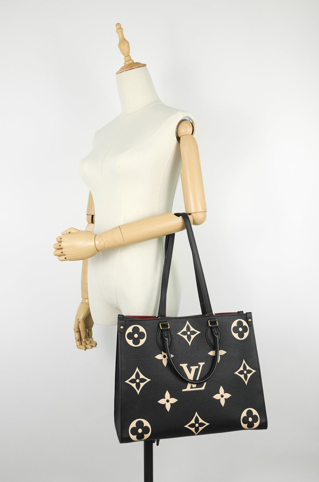 OnTheGo MM Bicolour Monogram Empreinte Leather Bag – Poshbag Boutique