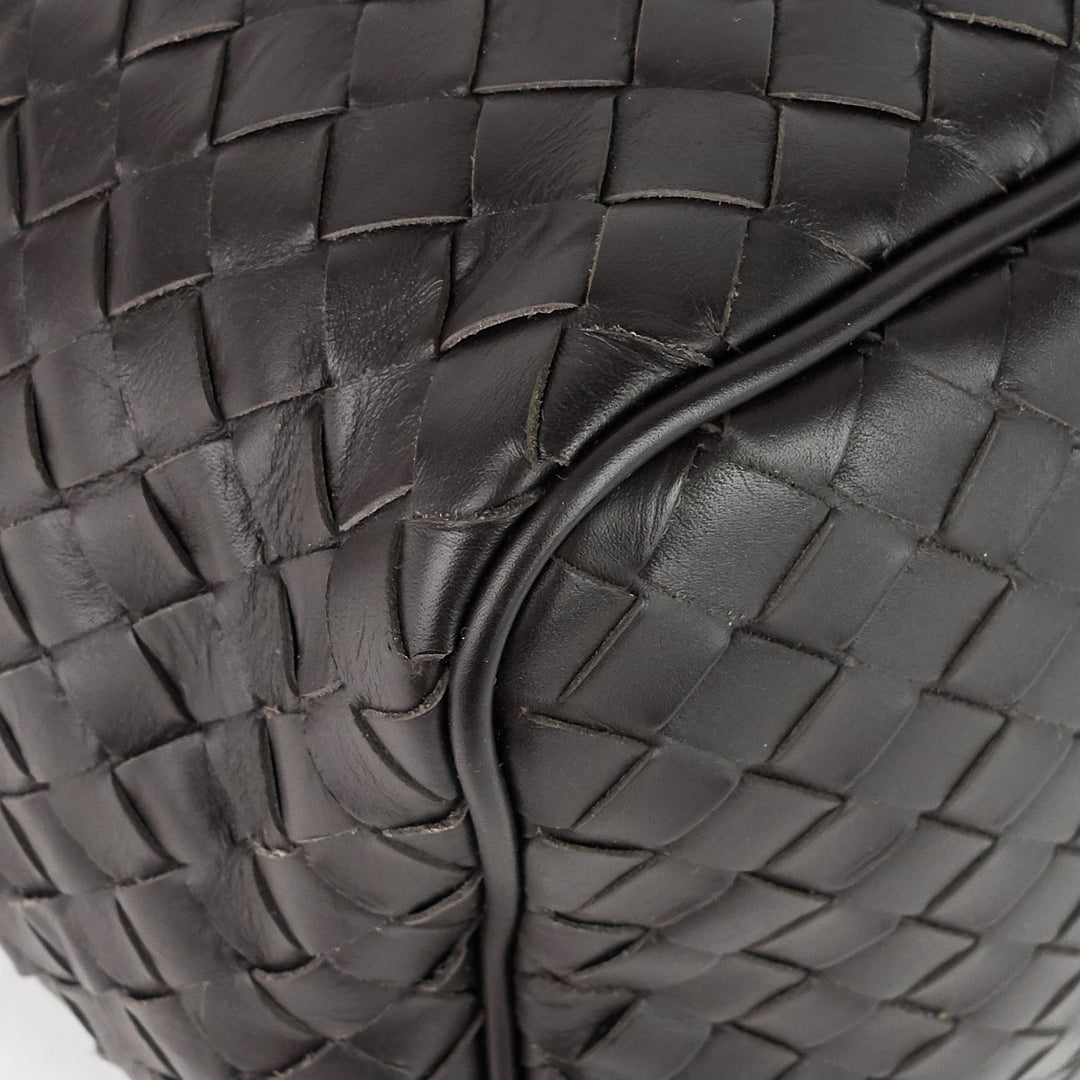 large intrecciato leather zip shoulder bag