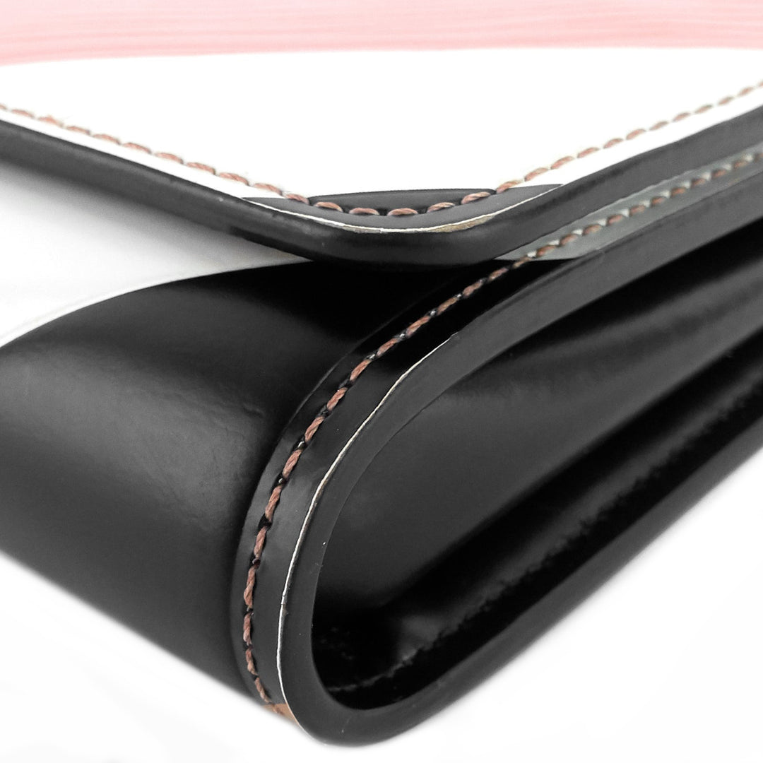 twist leather and reverse monogram wallet on chain bag