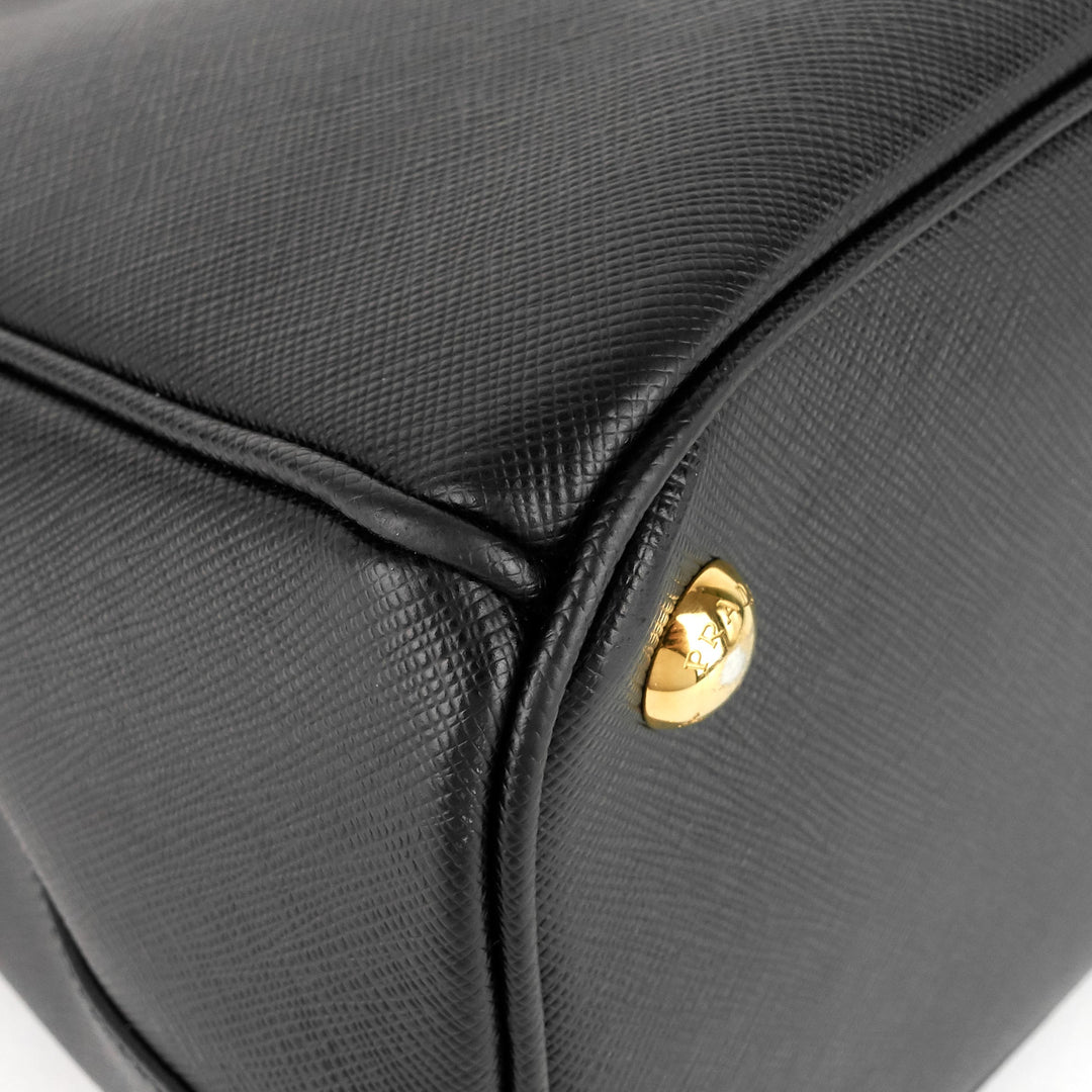 double zip lux medium saffiano leather tote bag