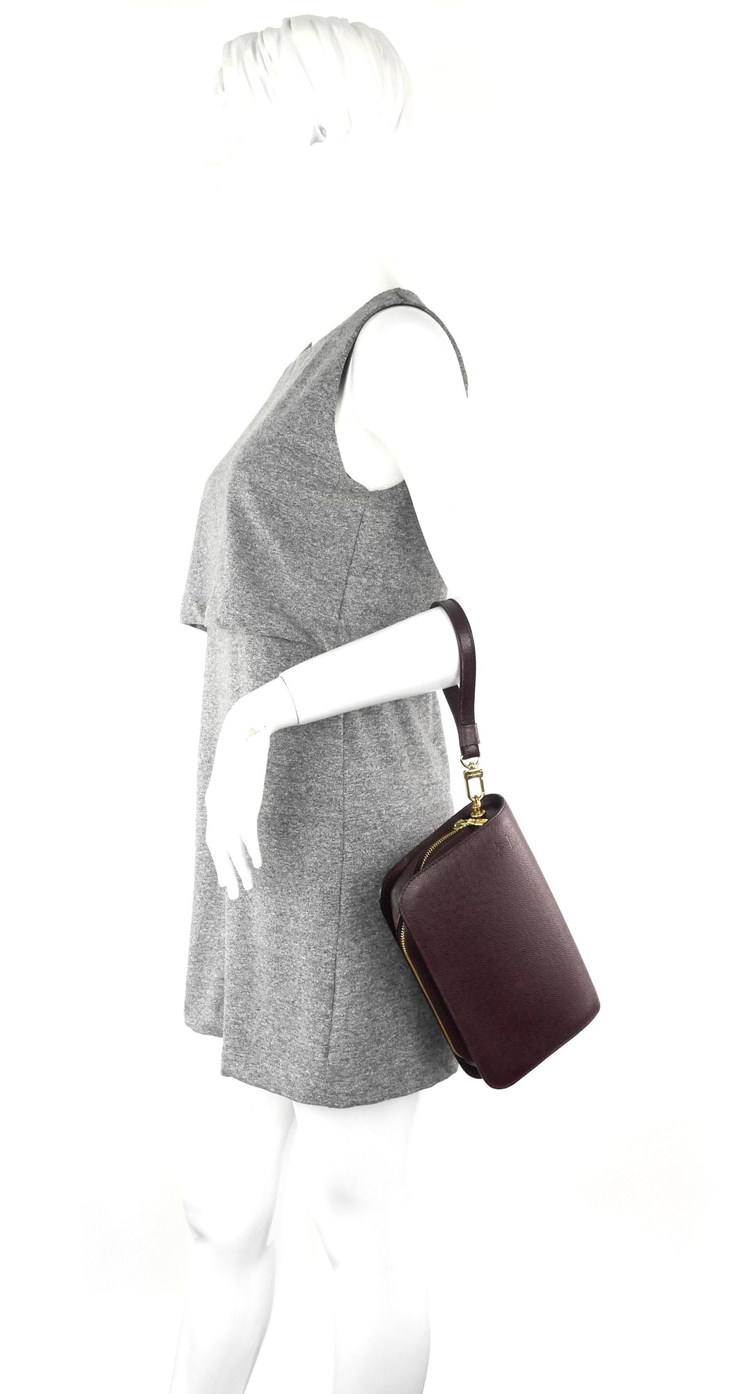 pochette baikal acajou taiga leather bag